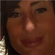 Diploma di ragioniera, laurea in giurisprudenza, esperienze pluriennali presso studi legali, insegnante di fitness con p gliete voi